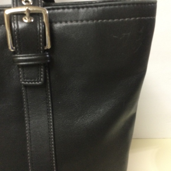 Coach Leather Hampton Bag - Picture 7 of 11